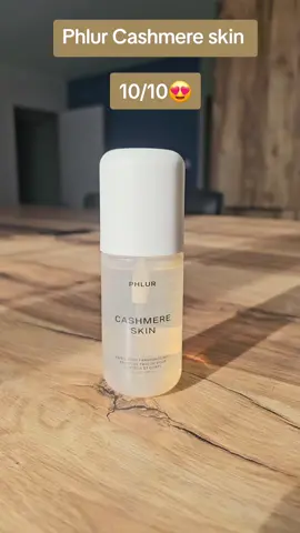 Phlur Cashmere Skin : Je lui donne une note 😍 Ma brume préférée de la marque pour l'instant, une odeur de peau réconfortante, un vrai coup de cœur ❤️ #phlurfragrance #mist #cashmere #avis #parfum 