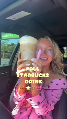 SO GOOD🎃🎃🎃 #Falldrink #coffeerun #Vlog #starbucksdrinks #fallaesthetic 