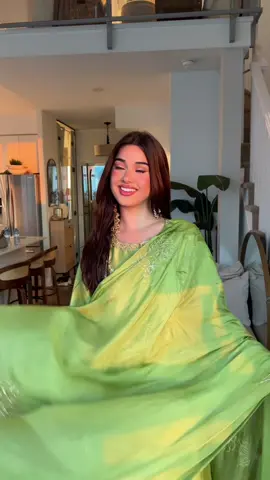 How life sounds when you wear desi clothes @Kairos #foryoupage#fyp#pakistani#desiclothes #wedding 