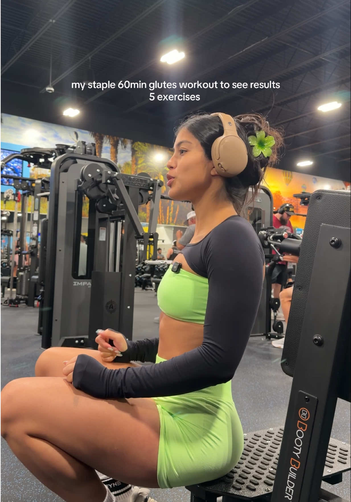 my 60min glutes workout to see results only 5 exercises. omg get ready to build some BEAUTIFUL PUMP glutes can’t wait for you girls to try this your next lower body day lmk how it goes!!!💚  @DFYNE dc ANDREAV #glutesworkout #gluteexercises #micup #glutegrowthtips 