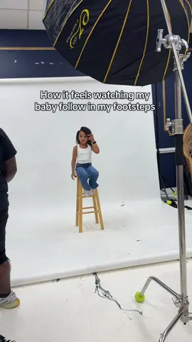 Her first print photoshoot 📸 #momlife #motherdaughter #kidmodel 