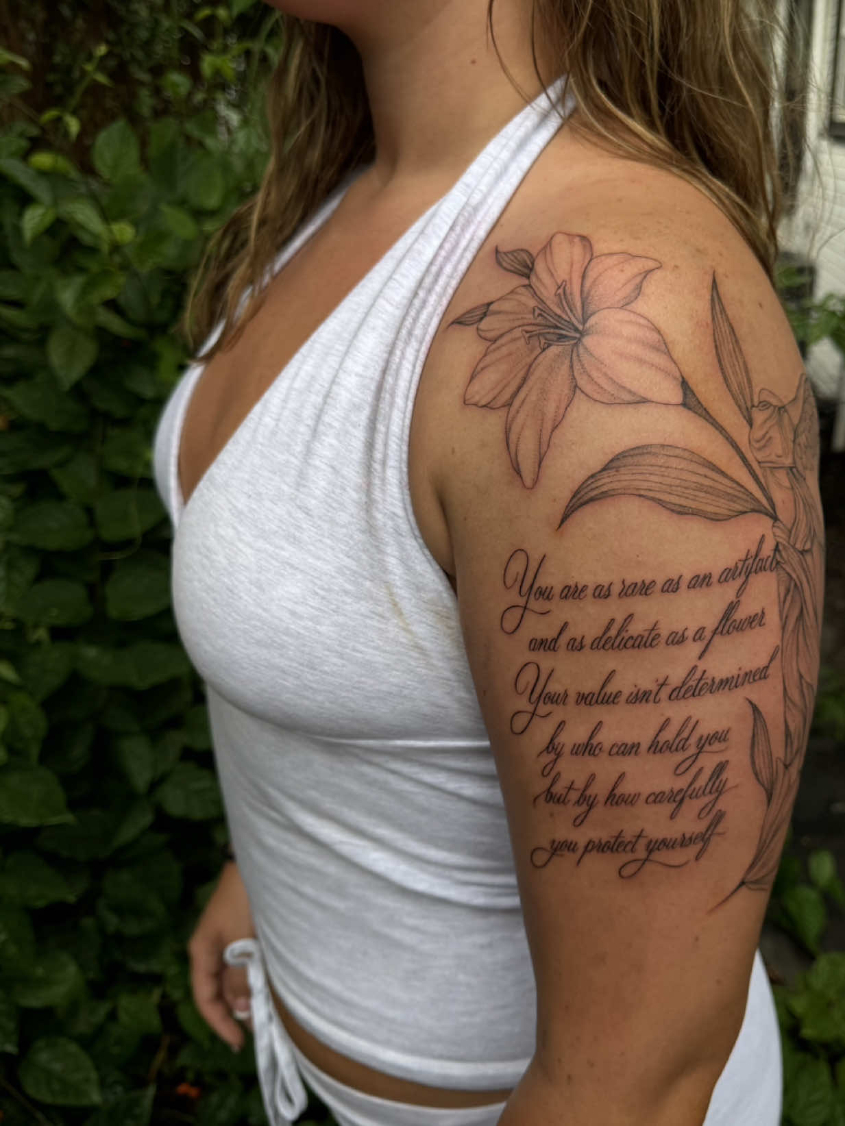 Such a beautiful start to this sleeve 🌸 Now booking tattoo appointments for Sept-Dec in Tampa @thepoisonivyink 🌿 Click link in bio to put a request in 🤍 #tampatattoos #tampatattoo #tampatattooartist #femaletattooartist 