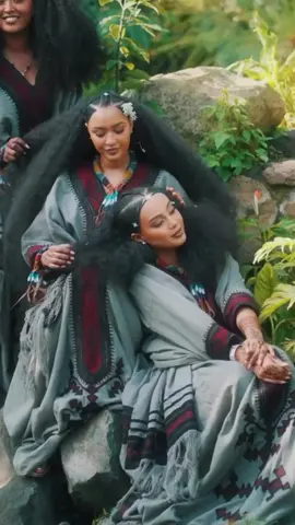 📸 style inspiration : 👗 vibe check: 💸 $layering techniques : 📝 personal style tips : …#creatorsearchinsights #creatorsearchinsight @ጎንደሬዋ🫶❤️‍🩹 