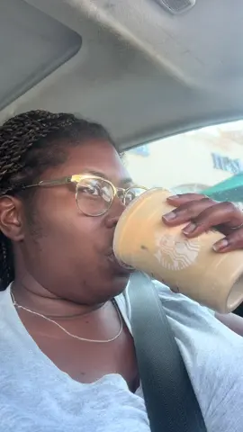 Day in my life as a mom! #dayinthelifevlog #momcontentcreator #schoolmorningroutine #starbucksfalldrinks @JergensUS @goldfishsmiles @The Best Stop Supermarket @Starbucks @Crest @H-E-B 