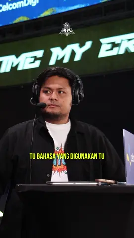 Dari pengalaman hingga cabaran sebagai Analyst MPL MY, Angah kongsikan kisah di sebalik tugasnya serta individu yang banyak membantu sepanjang perjalanannya. Nak tahu siapa? Saksikan interview @Angah Official  📌 MPL MY Arena, Level 6, Quill City Mall Convention Centre 🎟️ Pautan tiket di bio #MYtimeMYera #MPLMYS18 #MLBB #S18Interview