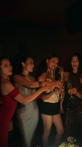 Tag ngay hội chị em đi xã chét tối nay #volar #nighlife #viral #ladies #friends 