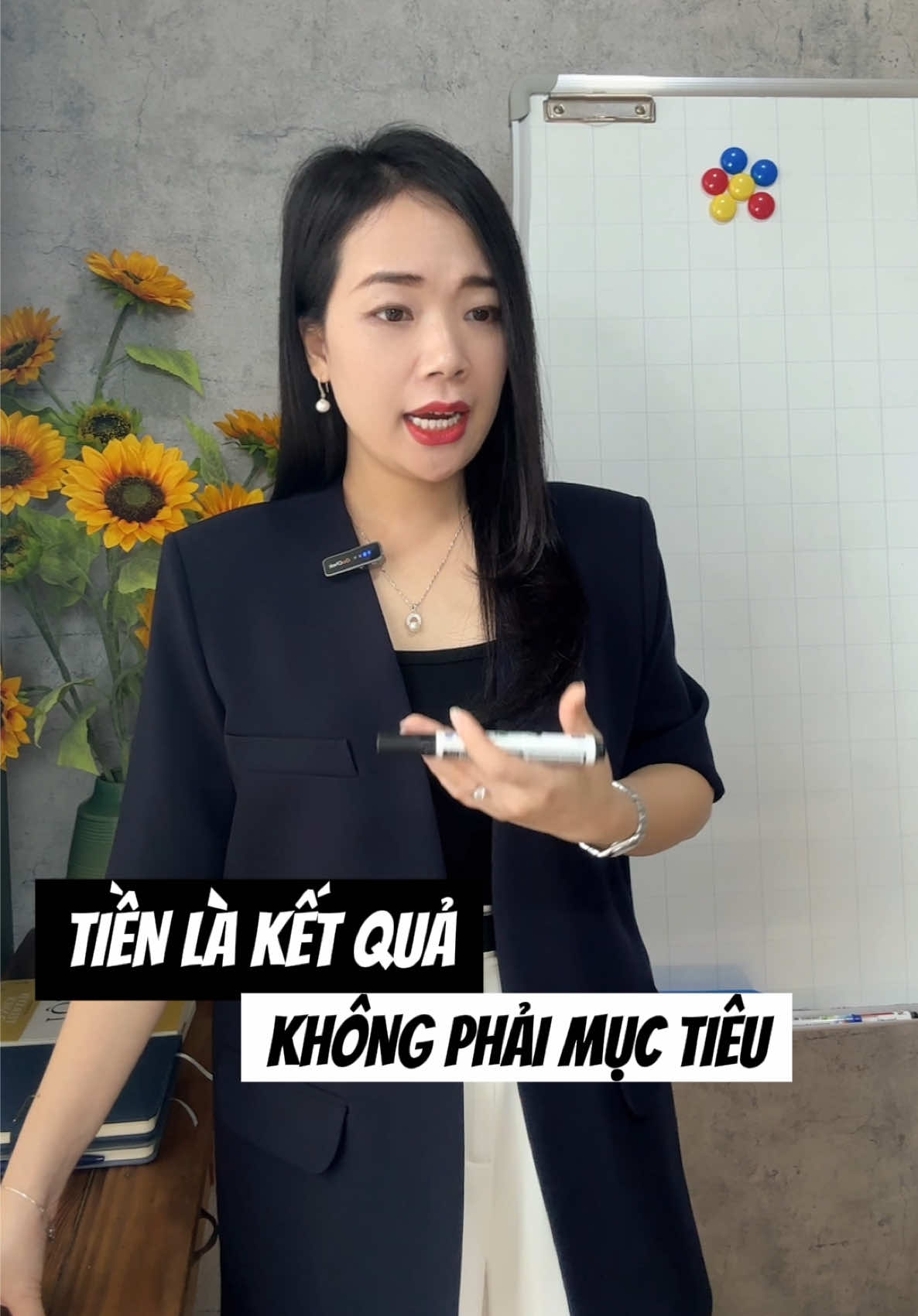 Đừng làm việc chỉ vì tiền. Hãy làm việc để trở thành phiên bản có giá trị hơn, rồi tiền sẽ phản ánh điều đó. #Vudinhthanhnga #phattrienbanthan #tuduy #quanly #tamlyhoc