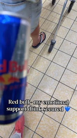 Red bull literally makes my day 1000x better 💙 #redbull #redbulldanceyourstyle #redbullgivesyouwings #fowlerssyndromeawarenes #suprapubiccatheterjourney 