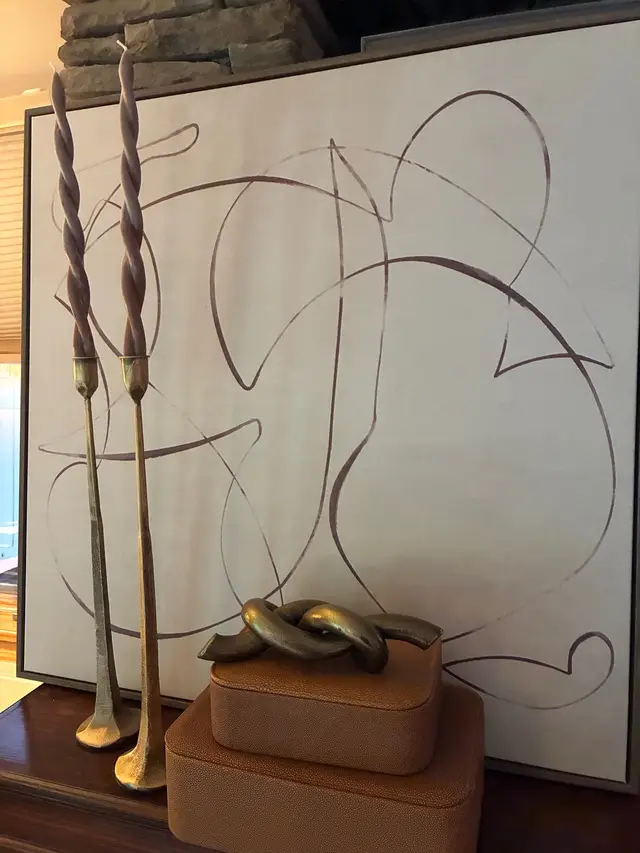 Combining contemporary art with traditional decor pieces  to create an eclectic vignette style🍷🍃🍃🍃🍃🍃 #eclecticstyling #targetart #vignettecreation #homestyling #Home 