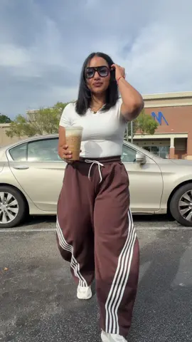 I’m sorry my season is here🤎🍂☕️ #emmiol #barrelsweatpants 