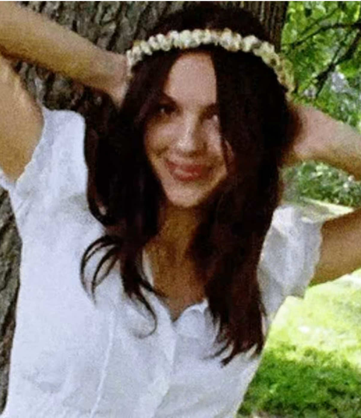 why’s this giving a dead wife movie montage lol #moodboard #oliviarodrigo #gif 