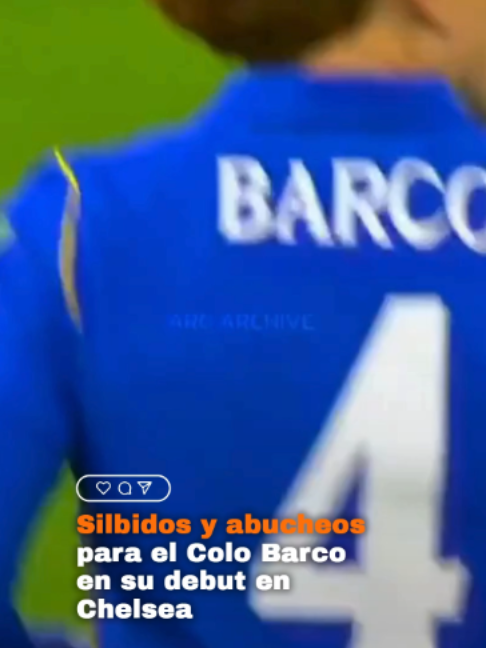 ⚽️🇦🇷 Silbidos y abucheos para el Colo Barco en su debut con Chelsea El argentino Valentín “Colo” Barco tuvo un particular recibimiento en su debut con Chelsea: recibió silbidos y abucheos, especialmente cada vez que tocaba la pelota, en un estreno marcado por la tensión en Stamford Bridge😳 Sin embargo, dentro de la cancha, el Colo respondió con fútbol y tuvo un partido destacado: generó oportunidades de gol, participó en jugadas ofensivas, sumó recuperaciones y dejó su aporte en ataque con asistencias que pudieron terminar en gol 🇦🇷🔥 Pese a la reacción de los hinchas, Barco mostró personalidad y respondió con una actuación que dejó buenas sensaciones en su estreno con la camiseta del Chelsea. La odisea continúa para los argentinos en el exterior 👀 #ColoBarco #ValentinBarco #Chelsea #ChelseaFC #PremierLeague #FutbolArgentino #Argentina #Futbol #StamfordBridge