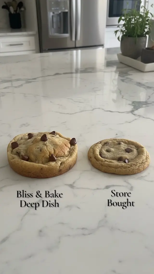 Link in bio 🤎 #Foodie #chocolatechip #cookies #bakersoftiktok #sweettreat 