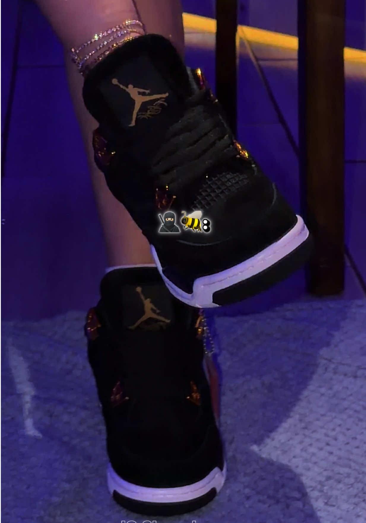 👑🔥 Retro 4 Royalty 🔥👑   El par que necesitas para completar tu outfit 🖤✨ 📦 Envíos GRATIS a todo USA 🇺🇸   📲 Para más información: 773-567-9534 ¡No te quedes sin los tuyos! 🔥👟 #Retro4Royalty #Jordan4 #enviosatodousa🇺🇸📦✈📫✅ #parati #Sneakerhead    