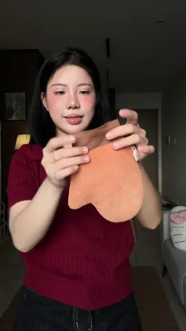 Chắc không ai lạ gì nữa rồi nhưng mỗi lần thoa kem lại muốn quay 