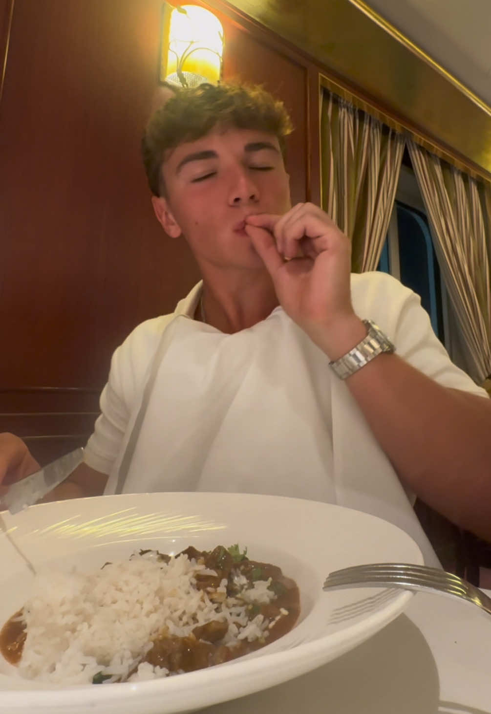Dinner Experience on @P&O Cruises Azura! #azura #cruisefood #cruiselife 