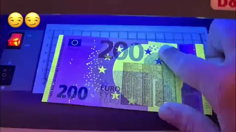 security features hidden on Euro banknotes 🔍” #EuroCurrency #Banknotes #notes 