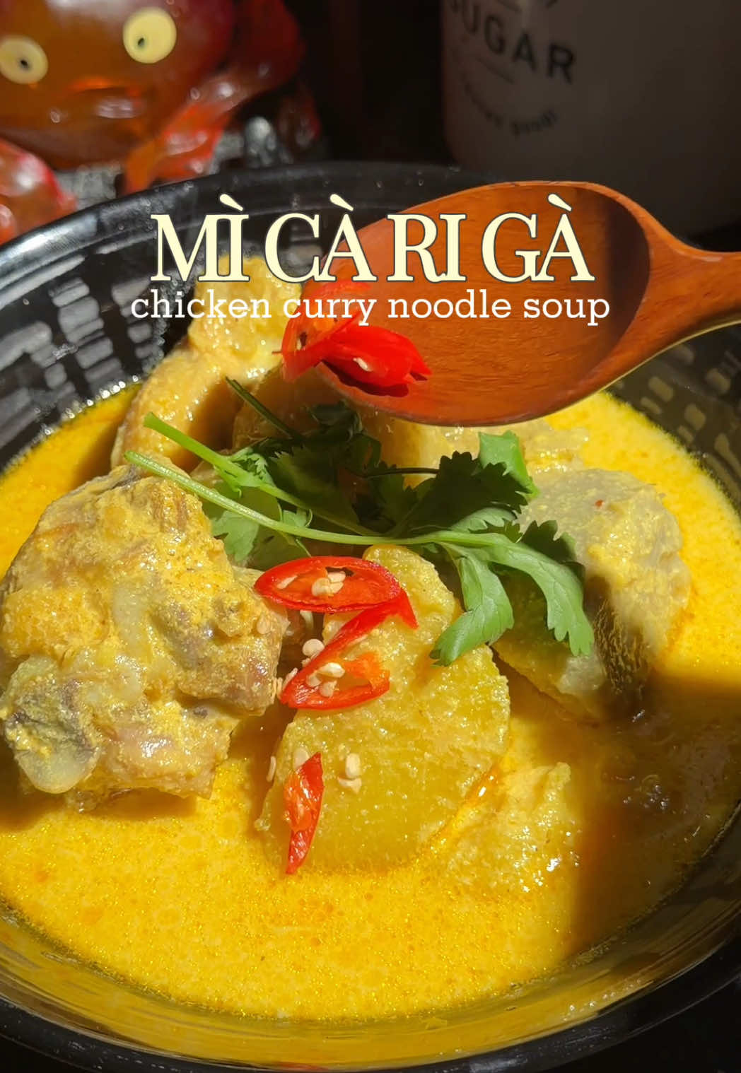 MÌ CÀ RI GÀ - CHICKEN CURRY NOODLE SOUP 🥢 ⸻  #nauancungtiktok #nauan #suadinhduongVinamilk #HoptacVinamilk #recipes 