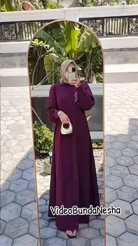 Safeeya Gamis Burgundi♥️♥️ Bahan antiUV cocok dipake seragaman Ukuran lengkap♥️♥️ #gamislebaran #gamiscantik #gamisantiuv #gamiselegan 