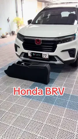 Người đẹp vì lụa, xe đẹp nhờ bệ tỳ tay 😊🫰. Tháng này thuộc về BRV 💪 #minhquanauto #betytayoto #hondabrv #brv @Minh Quân Auto_Bệ Tỳ Tay Ô Tô 