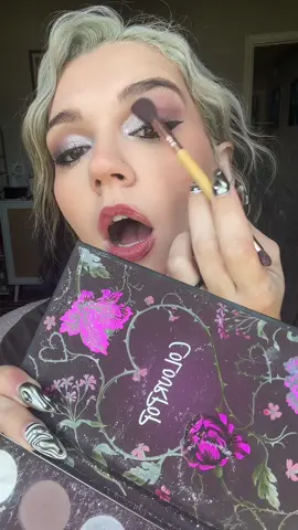it’s finally back i love her so much. #colourpop #BookTok 