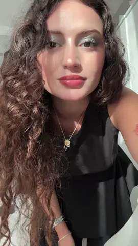 sarkının aurası var