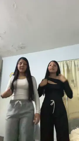 🥹🥹🥹. 💜👯🏻‍♀️. #paratiiiiiiiiiiiiiiiiiiiiiiiiiiiiiii  #todoelmundotiktok  #like  #siganme_para_mas_videos #gemelas 