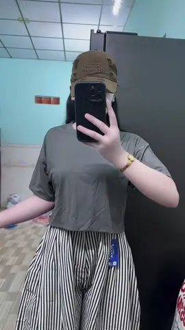 Áo thun form rộng crotop#aothun #aocroptop #thoitrang #suchin99 