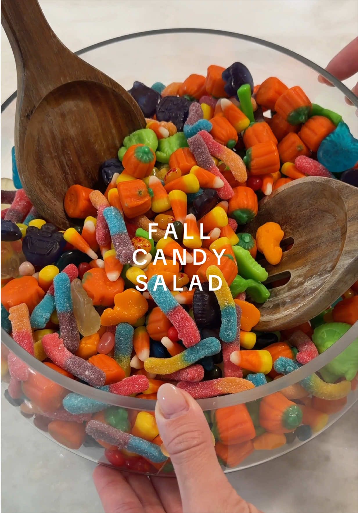 Let’s restock a fall candy salad! 🥗🎃 One of my absolute favorites!! #candysalad #asmr #restock #restocking #organized 