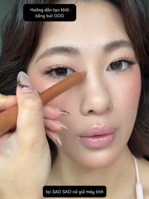 Hướng dẫn dùng cây bút tạo khối 2 đầu OOO #outofoffice #buttaokhoi #makeuptips
