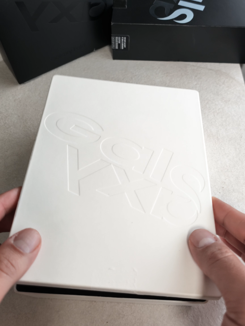 Unboxing the ORIGINAL Galaxy Fold! #GalaxyZFold8 #galaxyunpacked #asmrunboxing #samsung #fyp 