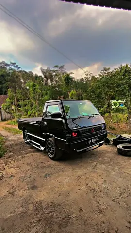 Bemper samping terpasang sritt lagi bose kopi grabag @ｒｙａｎ  , suwun bos mugo awett🫡😎  #fyp #l300_pickup #l300modifikasi_indonesia #eltitusi_indonesia🇮🇩 #l300 