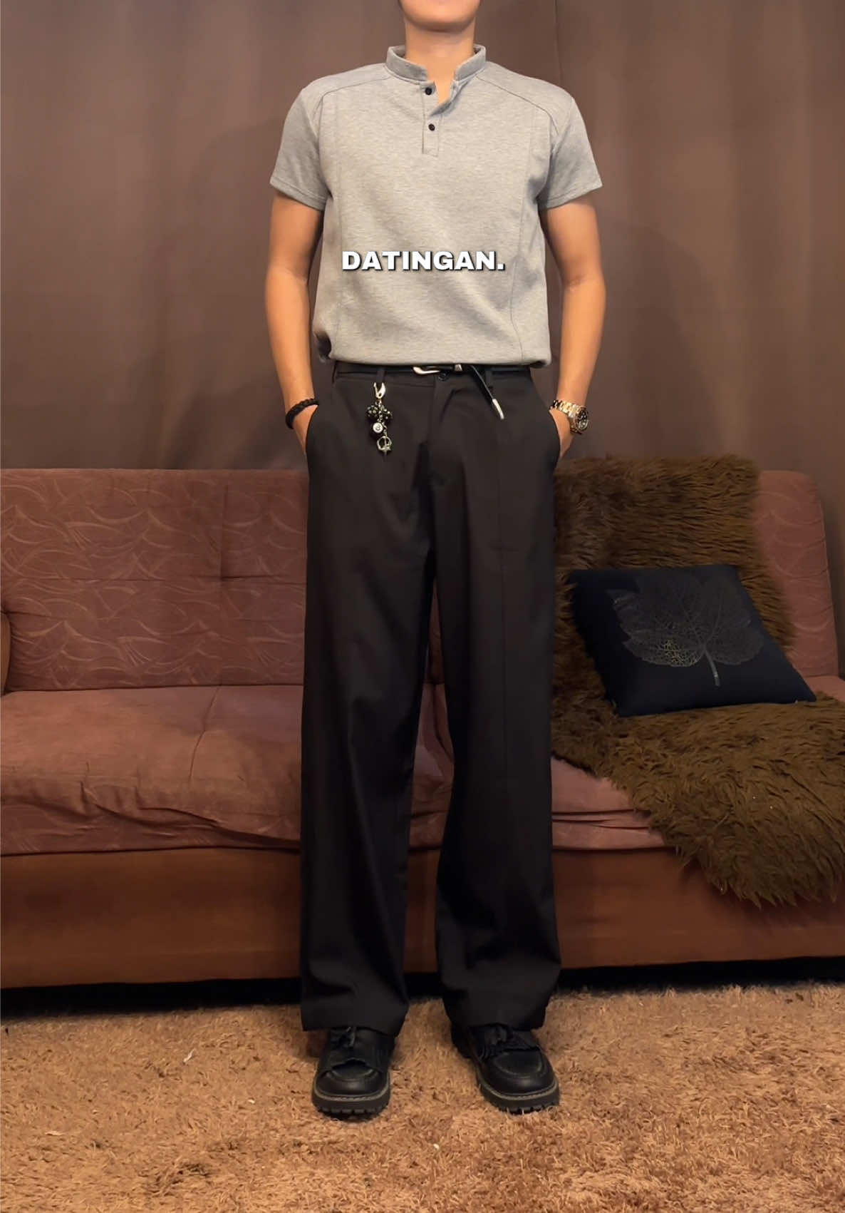 Hindi sobrang baggy, hindi rin baston. Tamang tama lang yung fitting ng loose trousers na to 🙌🔥 #trouserpants #loosepants #blacktrousers #widelegtrousers #trousersoutfit 