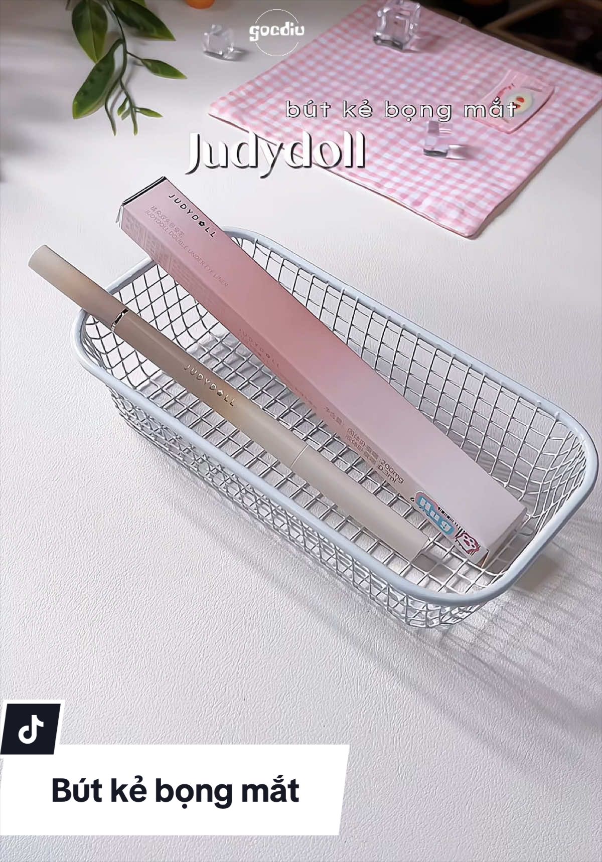 Kẻ bọng mắt dễ sài khum lem nhem nè mấy bà #kebongmat2dau #butkebongmat #judydoll #makeup #gocdiu