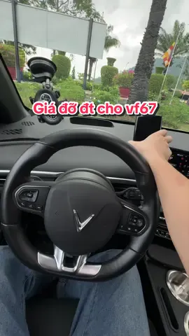 Đã tìm được giá đỡ đt chân ái cho Vf67 #giadodienthoai #vf6 #vf7 