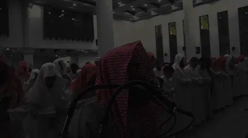 محمد اللحيدان | سورة النمل  . . . الايات ( 88-90) من سورة النمل  ( وَتَرَى ٱلْجِبَالَ تَحْسَبُهَا جَامِدَةَ وَهِيَ تَمُرُّ مَرَّ السَّحَابِ ) . . . _-_-_-_-_-_-_-_-_-_-_-_-_-_-_-_-_-_ #سورة_النمل #القارئ #محمد_اللحيدان  _-_-_-_-_-_-_-_-_-_-_-_-_-_-_-_-_-_ #قران #اجر_لي_ولكم 