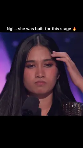 Nene Royal, the stage name of 16-year-old Thai singer-guitarist Rattikarn Amloy from Phuket, returned to the America’s Got Talent Season 21 stage for the Live Quarterfinals on August 25, 2026.  For this performance, she took on Soundgarden’s 1994 grunge classic “Black Hole Sun,” a very different choice from her earlier AGT performances. She had first made a major impression during her audition with The Cranberries’ “Zombie,” then performed Muse’s “Hysteria” during the Judges’ Callbacks to advance to the live shows.  The quarterfinal performance showed why Nene has been getting so much attention: she wasn’t simply singing the song—she was playing lead guitar live while handling the demanding vocals, including an extended guitar solo. Her version kept the dark, atmospheric character of the original while giving it a more aggressive live-rock energy.  Via- @agt & Singer- @ninaroyalmusic DM for credit or removal request (no copyright intended) ©️ All rights and credits reserved to the respective owners #agt #guitarist #neneroyal #audition #singer 