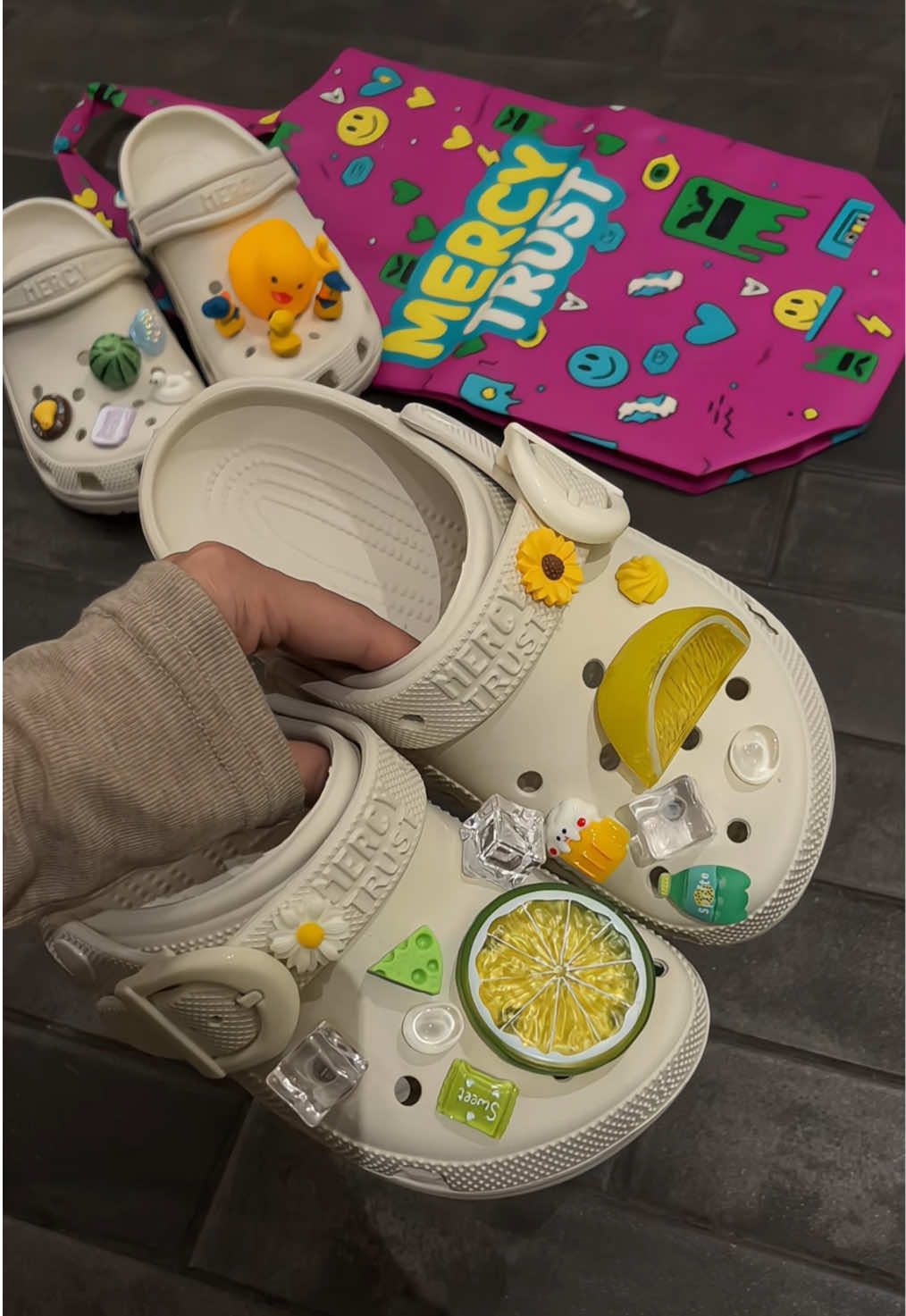 Xinh qá #depsuc #crocs #mercytrust #suc 