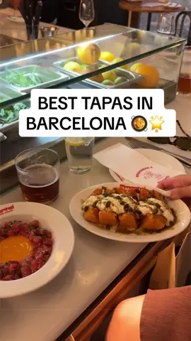 One of the best tapas spots in Barcelona 🥘 Would come back a thousand times just for the tuna tartare 😩😍  📍Bar Pimentel - Carrer dels Carders 11, Ciutat Vella, Barcelona 🌟 Follow for more Barcelona tips & events  #barcelona #tapas #restaurant #guide #WhereToEat 