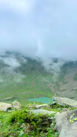 Views + music 🎶 perfect match enjoy this feel this ❤️#foryoupage #creatorsearchinsights #titokviralvideo #i@m kishwarsaqlain ❤️#fpyyyyyyyyyyyyyyyyyyyyyyyyyyyyy 