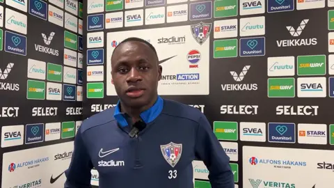 🚨🇬🇲 𝗨𝗣𝗗𝗔𝗧𝗘: Muhammed Suso enjoyed a dream debut for FC Inter Turku, scoring the winning goal four minutes into added time (90+4') to secure a 1–0 victory against league leaders Kuopion Palloseura KuPS on Monday. ✨ ️Suso came on as a substitute in the 74th minute, replacing Herman Sjögrell. Four minutes into added time (90+4'), he stabbed home the game-winning goal in a goalmouth scramble after Robert Ivanov's header from a corner hit the post.  His decisive strike secured a vital 1-0 win, helping Inter Turku claim massive points in the top-two clash and secure their spot in the championship group.