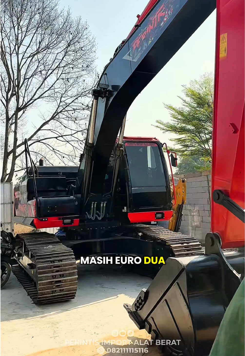Membalas @kembar123 1M dapat nih, monster kami Perintis SR230, monster tangguh dengan bobot 23 ton siap kerja di tambang yang dapat menghasilkan pecahan batu jauh lebih banyak dari kompetitor dikelasnya #alatberat #excavator #operator_excavator #duniatambang #perintissr230 