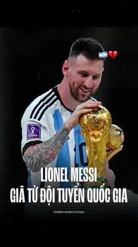 🚨 CĐV BARÇA ĐỒNG LOẠT HÔ VANG TÊN MESSI TẠI CAMP NOU!  Trong trận đấu đầu tiên trở lại Camp Nou, các CĐV Barcelona đã cùng nhau hô vang “Messi, Messi, Messi” ở phút thứ 10.  Dù Messi đã chia tay ĐT Argentina, người hâm mộ Barça vẫn luôn xem anh là GOAT và một phần máu thịt của CLB.  Với họ, Messi không chỉ là một huyền thoại từng khoác áo Barcelona, mà còn là biểu tượng gắn liền với lịch sử đội bóng. “Không có Messi thì không có Barça, và không có Barça thì cũng chẳng có Messi.” ❤️ Và trong ngày Messi khép lại hành trình quốc tế, các CĐV Barcelona đã chọn phút thứ 10 – số áo huyền thoại của Leo – để cùng nhau tri ân anh. Một cái tên, một số áo, và những ký ức sẽ mãi ở lại Camp Nou. 🐐 #barcelona #argentina #leomessi #goat #xuhuong 