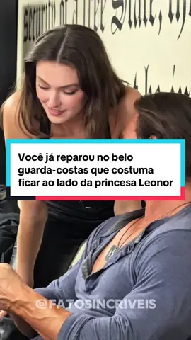 Você já reparou no belo guarda-costas que costuma ficar ao lado da princesa Leonor?#curiosidades #noticias #brasil🇧🇷 #CapCut 