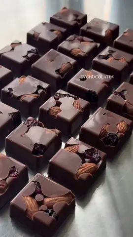 Замовлення наборів до свята в інстаграм за посиланням в шапці профілю 