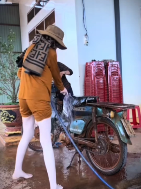 POV:Mặt bạn trông có vẻ không sạch sẽ.MBZ99-lmq#teashell #trangda #xaphongtamtrang #kin #dry #skincare #whitening #moisturizing #fypシ゚viral #soap #skin