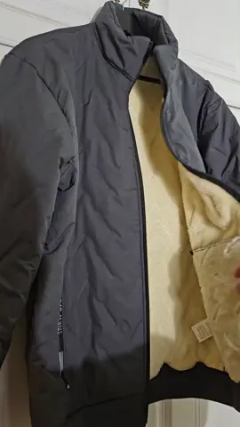 #mensfashion #jacketformen #jacketseason #menjacket #aviatorjacket 