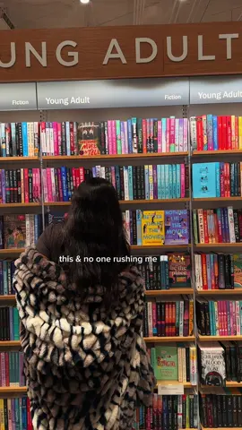 love my books ✨ #BookTok #bookish #reading #readwithme #relateable 