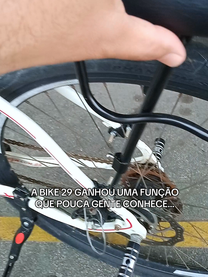 Bagageiro traseiro de alumínio para bicicleta aro 29 suporta até 50kg. #bicicleta #bikearo29 #bikemtb #mountainbike 