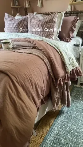 One set and your bed is practically styled for you. 🤎🍂 LOVE the amber brown color #TikTokShop #Bedding #comforterset #comforter 